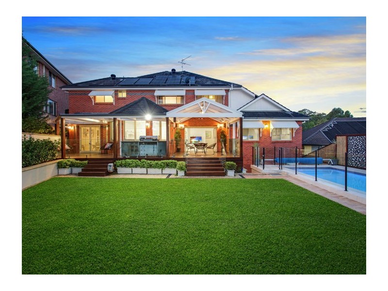 51 Balintore Drive, Castle Hill NSW 2154