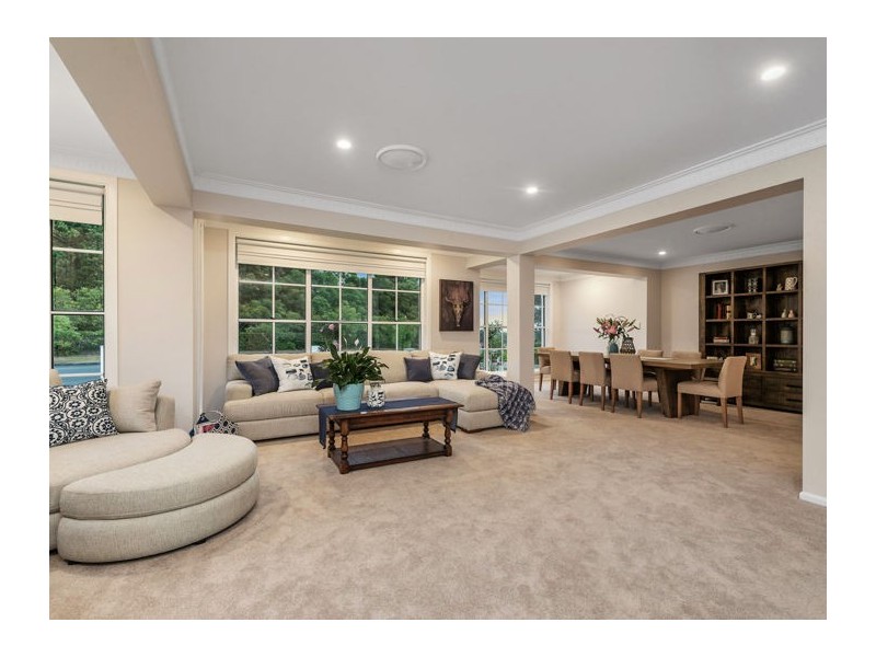 92 Gooraway Drive, Castle Hill NSW 2154