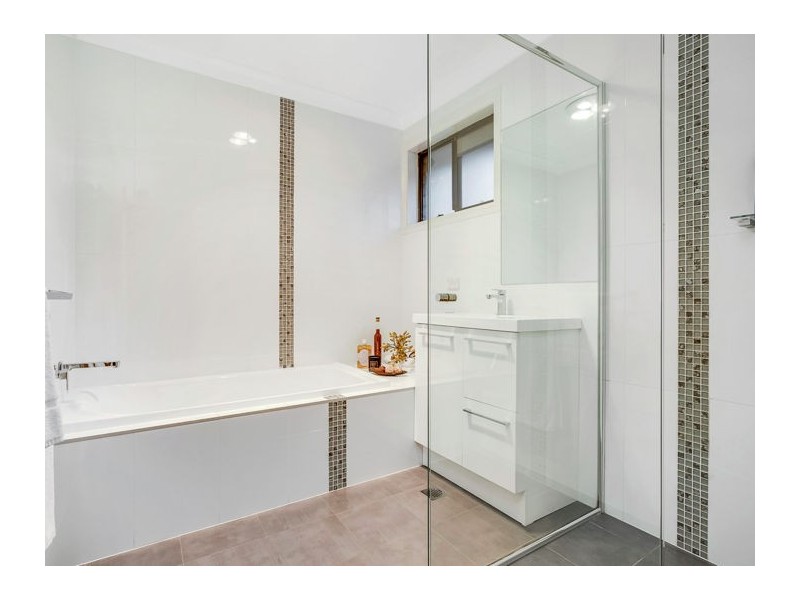 16 Barry Place, Cherrybrook NSW 2126