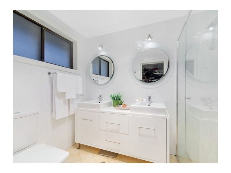 12 Duff Place, Castle Hill NSW 2154