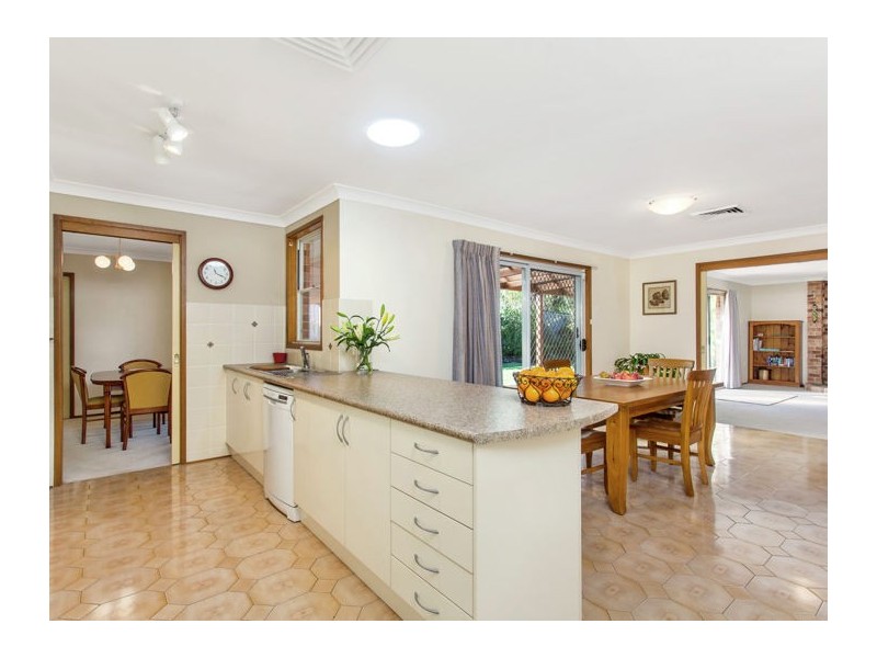 6 Lancelot Court, Castle Hill NSW 2154