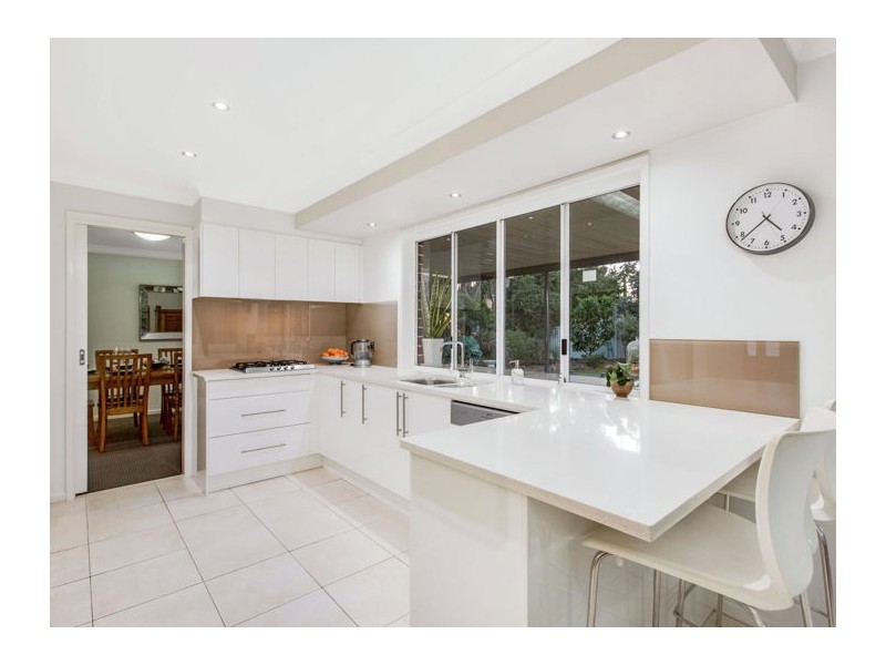 6 Bishopsgate Avenue, Castle Hill NSW 2154