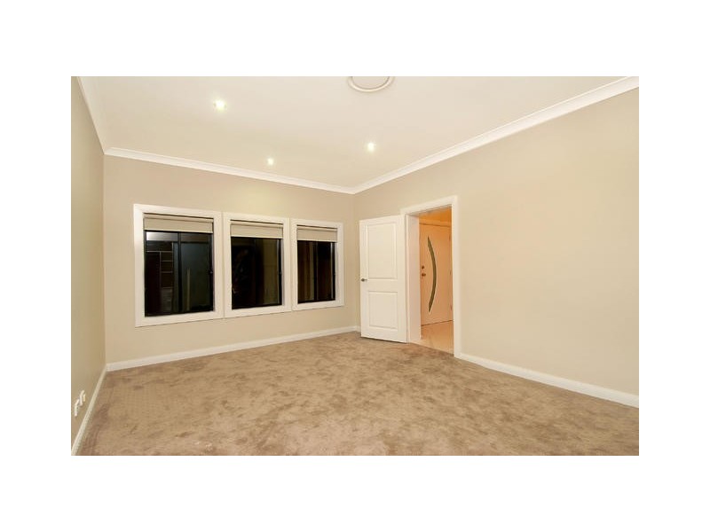 31 Ferguson Avenue, Castle Hill NSW 2154