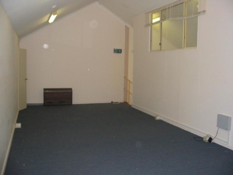 Unit 8B  27 Bank Street, Meadowbank NSW 2114