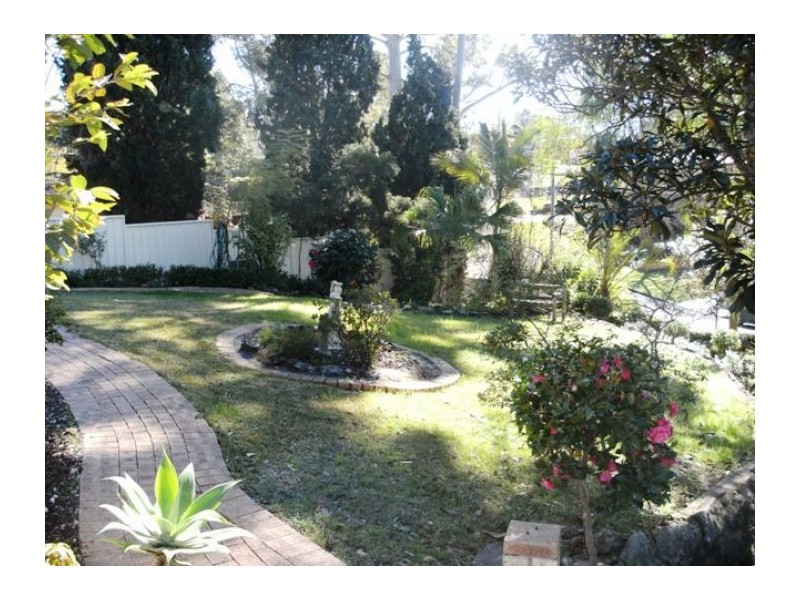 25 Highclere Cres, North Rocks NSW 2151