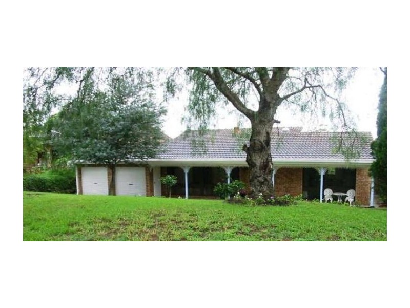 10 Tamarisk Crescent, Cherrybrook NSW 2126