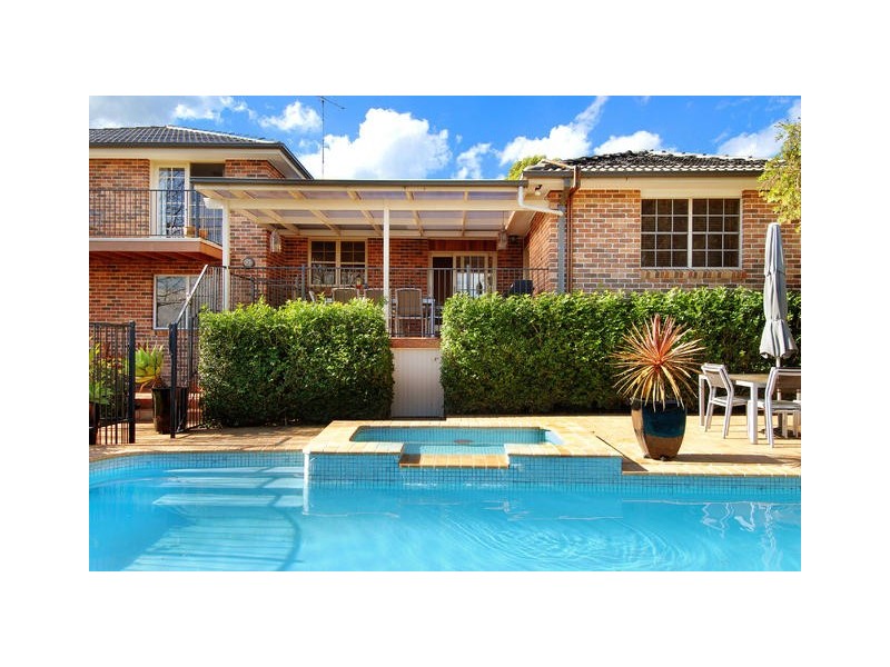 10 Mountain View Crescent, West Pennant Hills NSW 2125