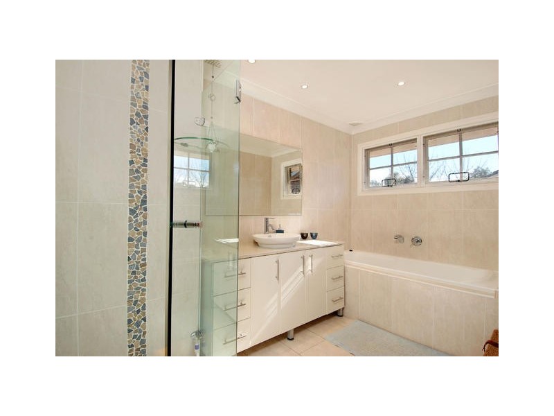 10 Mountain View Crescent, West Pennant Hills NSW 2125