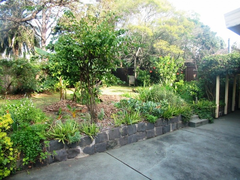 27 Baker Cres, Baulkham Hills NSW 2153