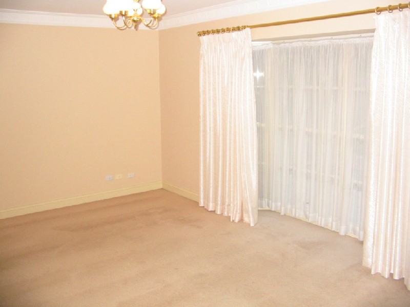 19 Yerriebah Place, Castle Hill NSW 2154