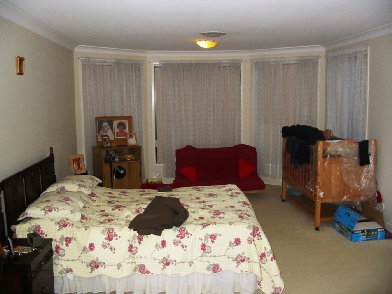 4 Dehlson Ave, West Pennant Hills NSW 2125