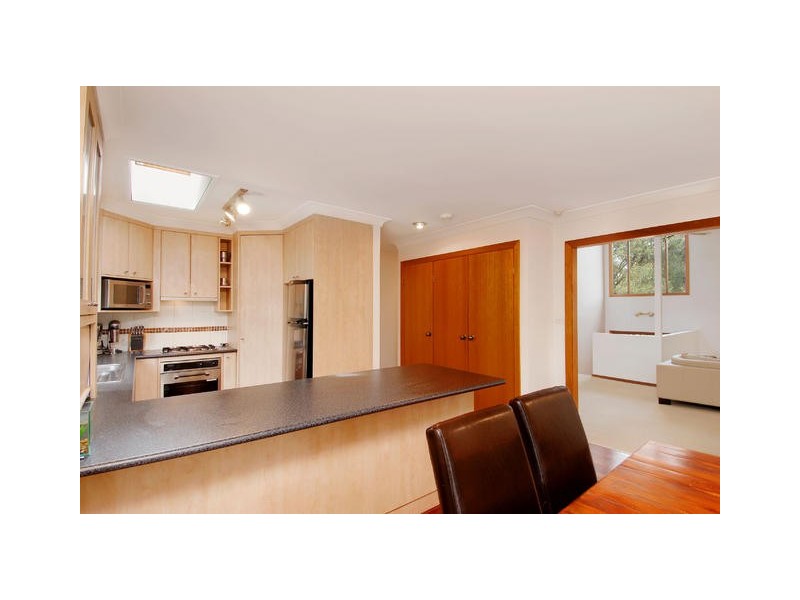 6 Chainmail Cres, Castle Hill NSW 2154