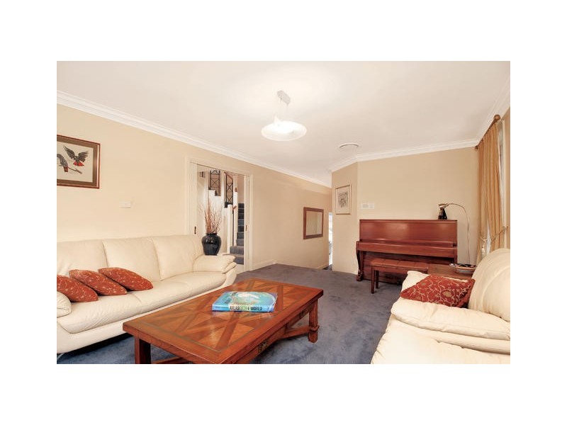 2 Brookpine PL, West Pennant Hills NSW 2125