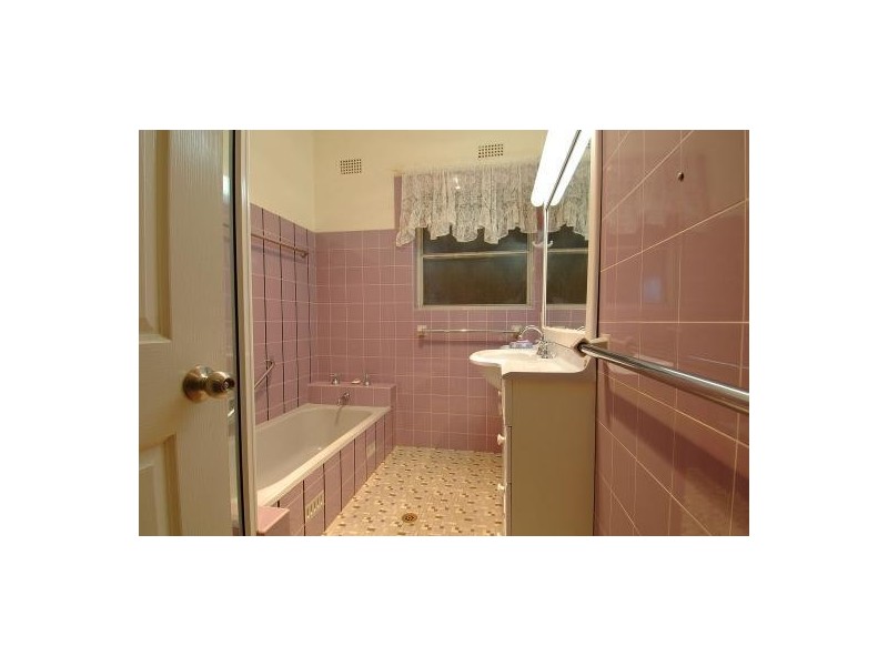 63 New Farm Rd, West Pennant Hills NSW 2125