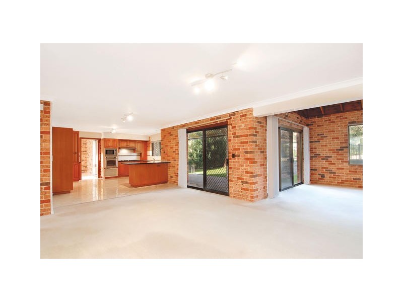 14 Lancelot Court, Castle Hill NSW 2154