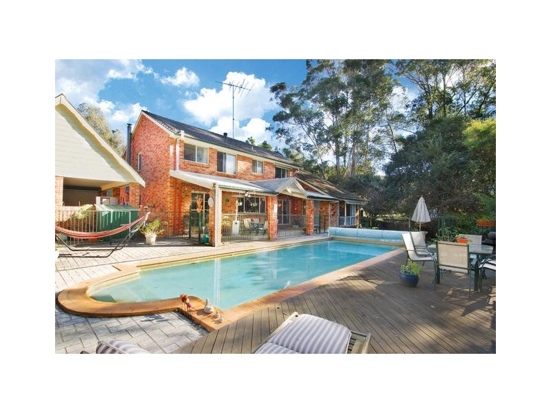 30 Winchcombe Place, Castle Hill NSW 2154