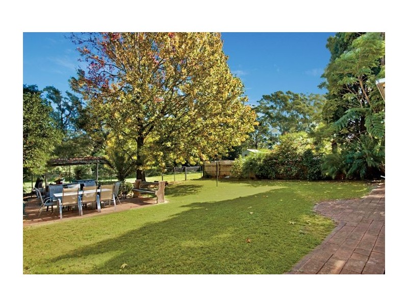 8 Eames Avenue, Baulkham Hills NSW 2153