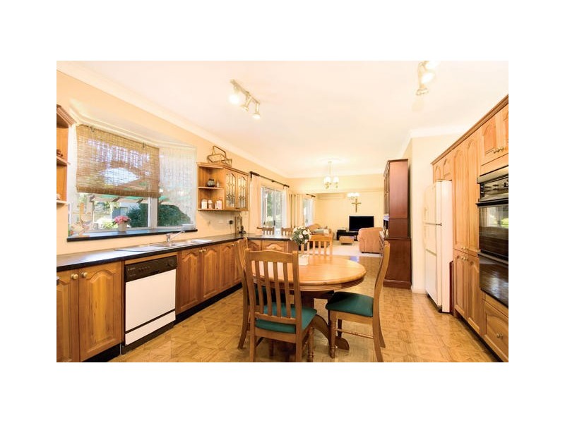 9 Pioneer Place, Castle Hill NSW 2154