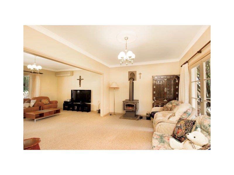 9 Pioneer Place, Castle Hill NSW 2154