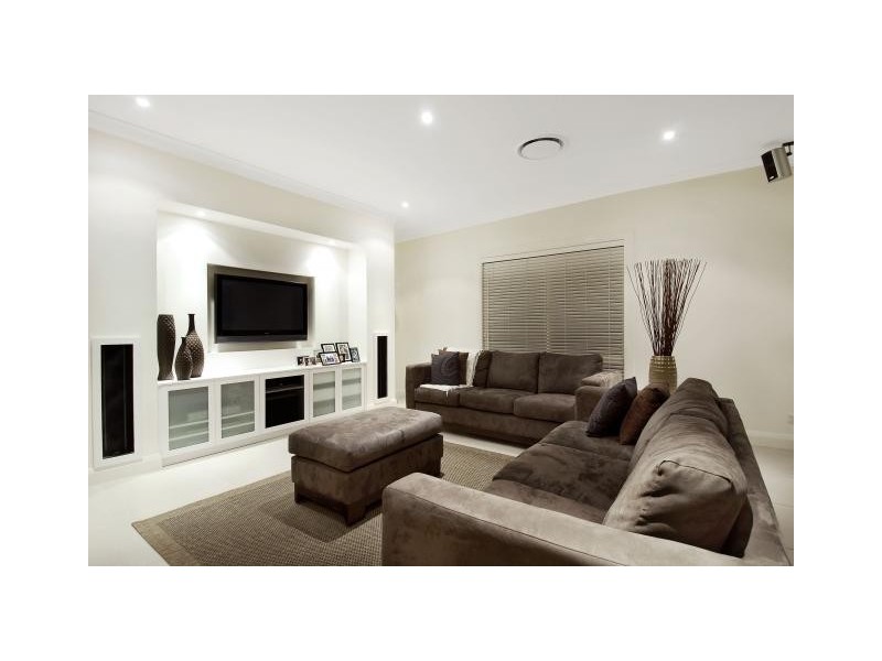 39 Pentonville Parade, Castle Hill NSW 2154