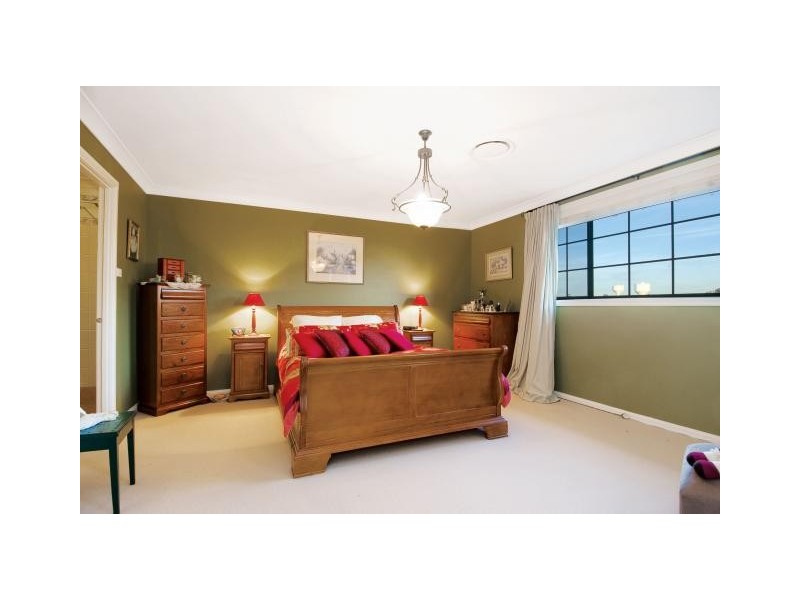 8 Jordan Place, Kellyville NSW 2155