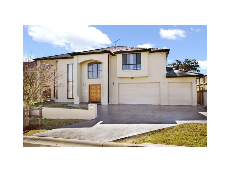 13 Pipersbrook Cres, Bella Vista NSW 2153