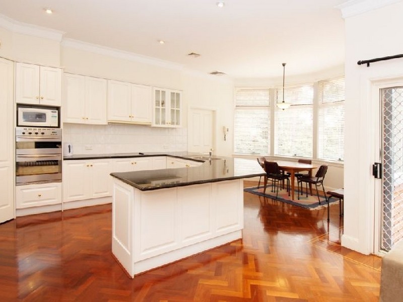 74 Coonara Avenue, West Pennant Hills NSW 2125