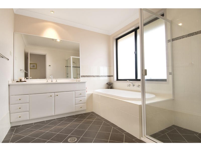 4 Hazelton Avenue, Kellyville Ridge NSW 2155