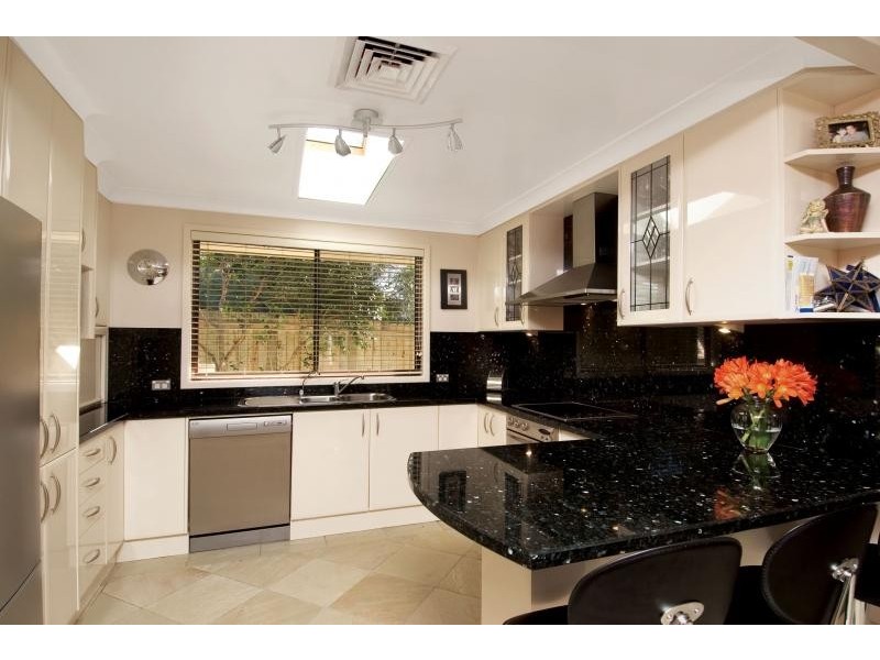 12 Farhall Place, Glenhaven NSW 2156
