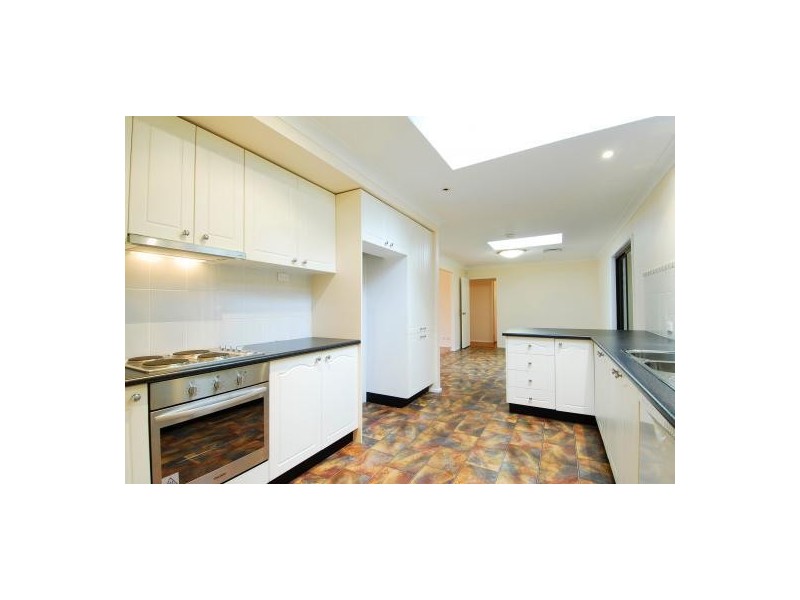 128 Tuckwell Rd, Castle Hill NSW 2154