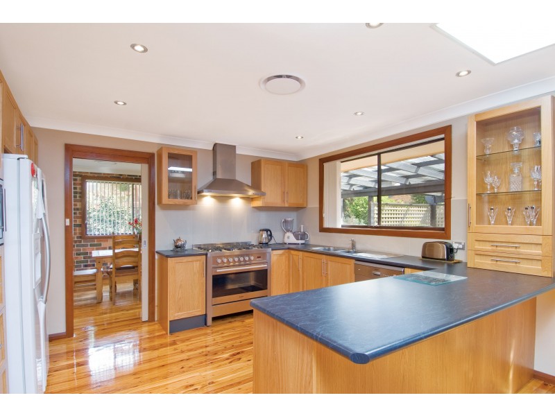 47 Macquarie Dr, Cherrybrook NSW 2126
