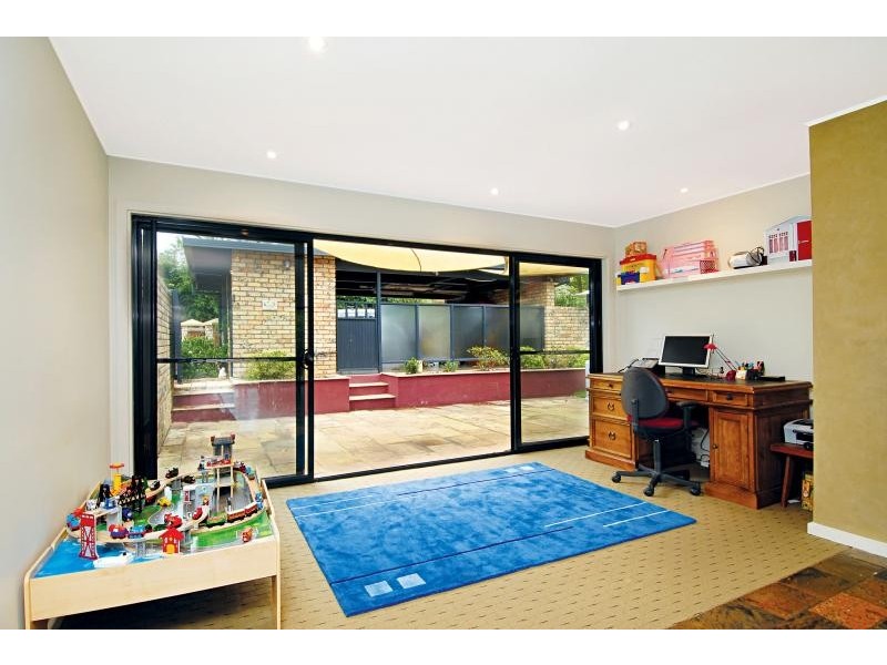 24  Graylind Ave, West Pennant Hills NSW 2125