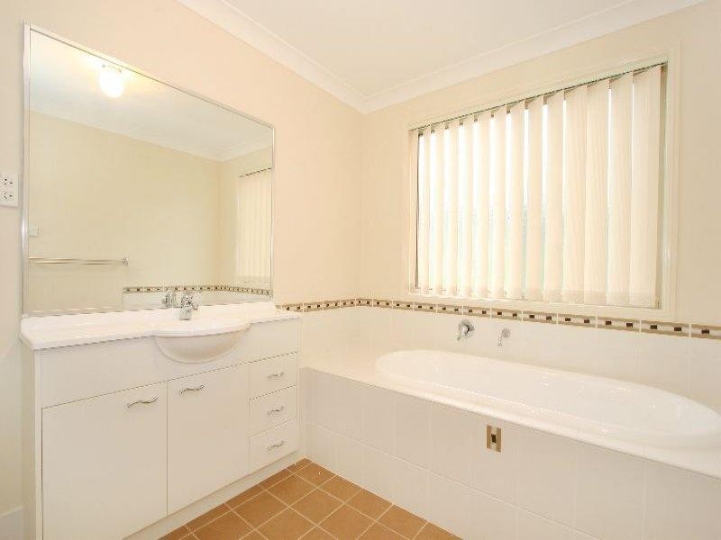 25 Brosnan Pl, Castle Hill NSW 2154