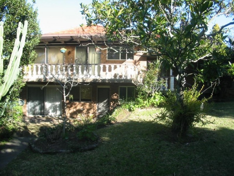 54 Eaton Rd, West Pennant Hills NSW 2125