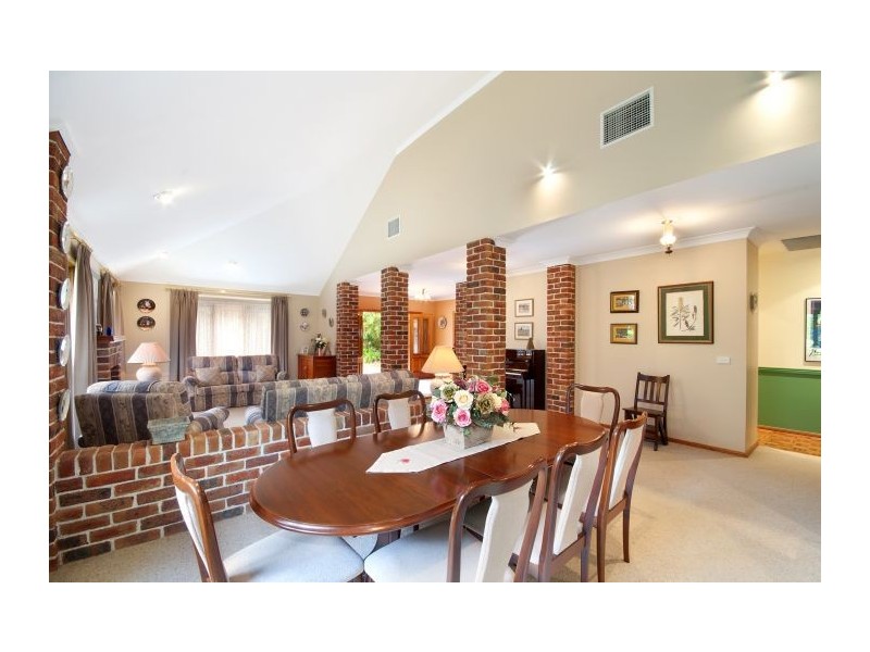 6 Barcham Court, West Pennant Hills NSW 2125