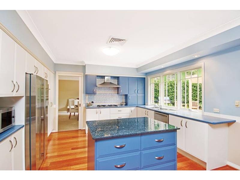 4 Salisbury Downs Drive, West Pennant Hills NSW 2125