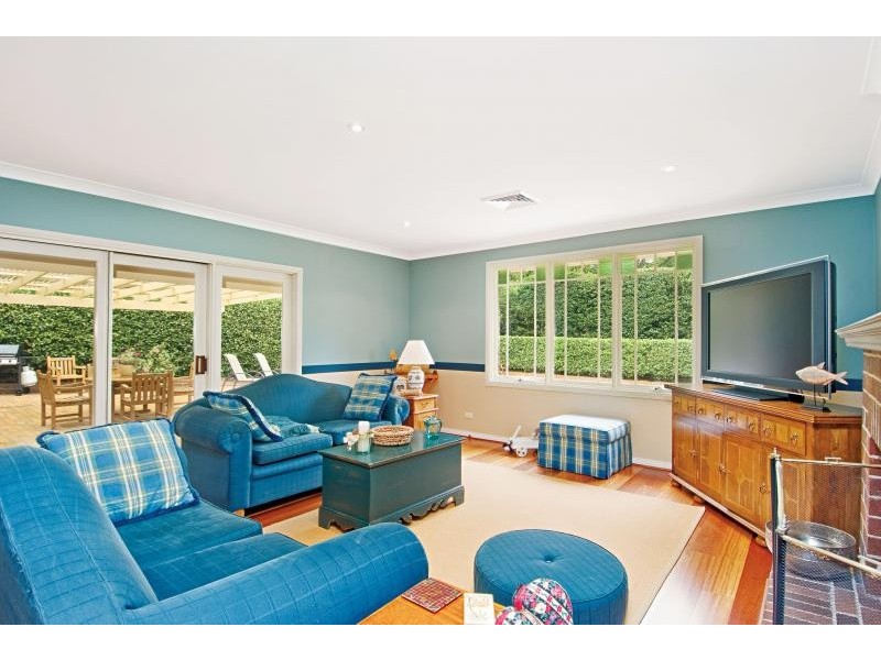 4 Salisbury Downs Drive, West Pennant Hills NSW 2125