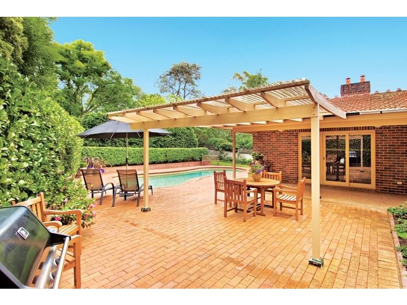 4 Salisbury Downs Drive, West Pennant Hills NSW 2125