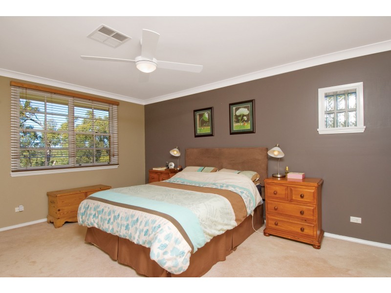 4 Kay Cl, Cherrybrook NSW 2126