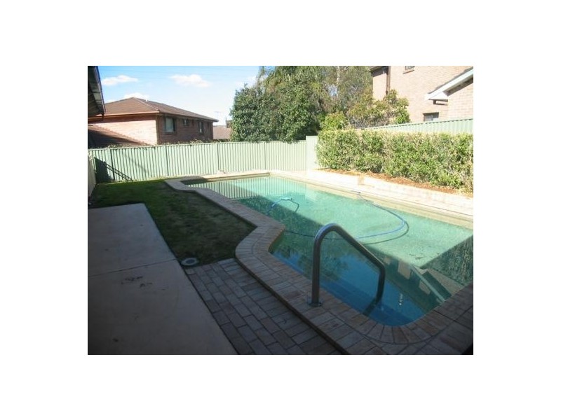 30 Appletree Dr, Cherrybrook NSW 2126