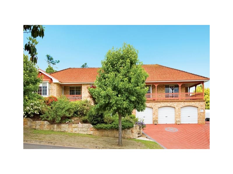 15 Wongajong Cl, Castle Hill NSW 2154