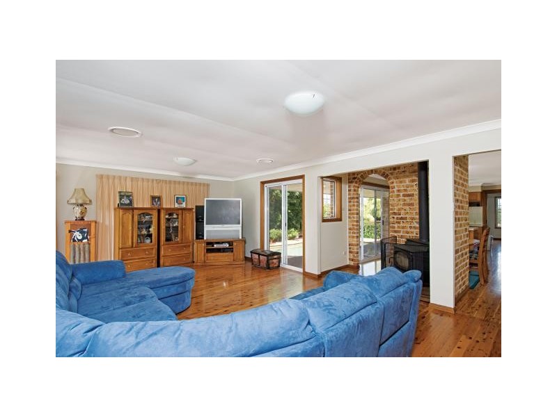 15 Wongajong Cl, Castle Hill NSW 2154