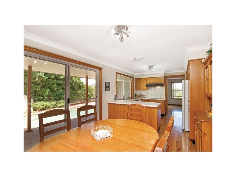 15 Wongajong Cl, Castle Hill NSW 2154