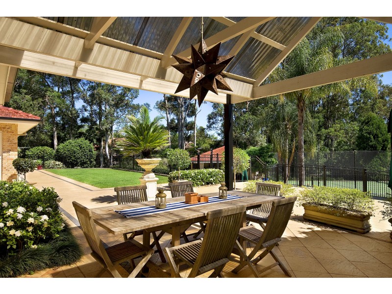 8 Corella Crt, West Pennant Hills NSW 2125