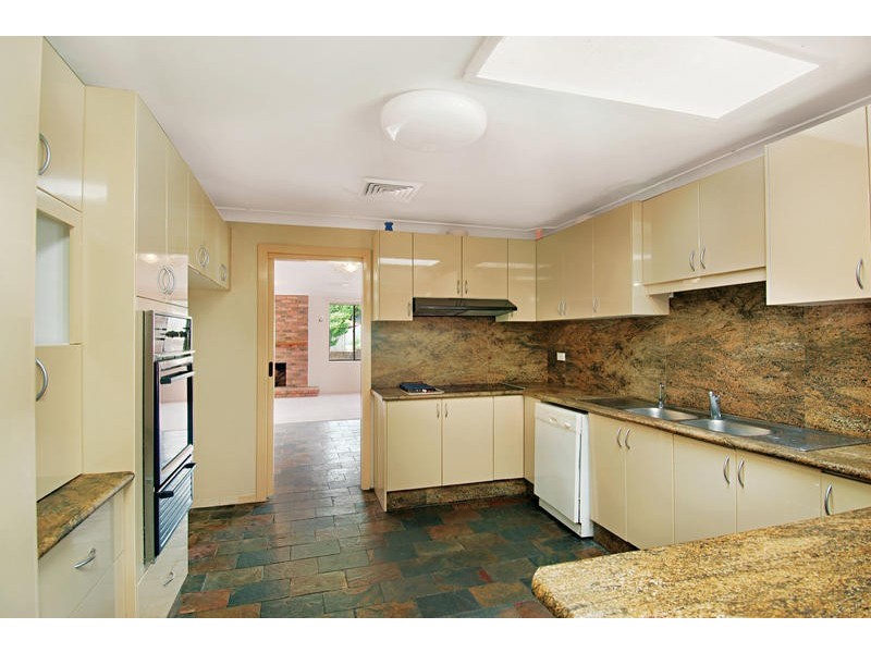 16  Woodbury Street, North Rocks NSW 2151