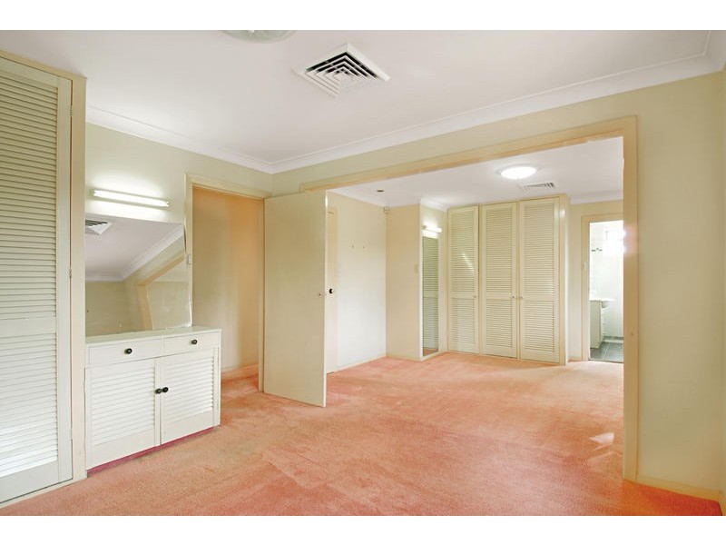 16  Woodbury Street, North Rocks NSW 2151