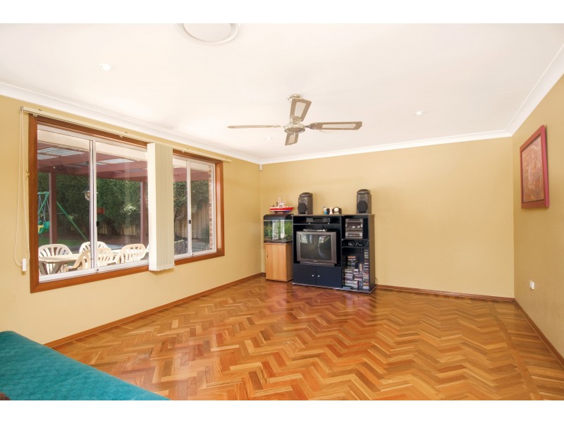 9 Hillgate Avenue, Castle Hill NSW 2154