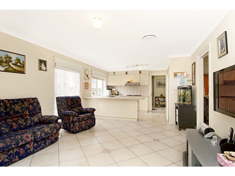 17 Bellenden Pl, Dural NSW 2158