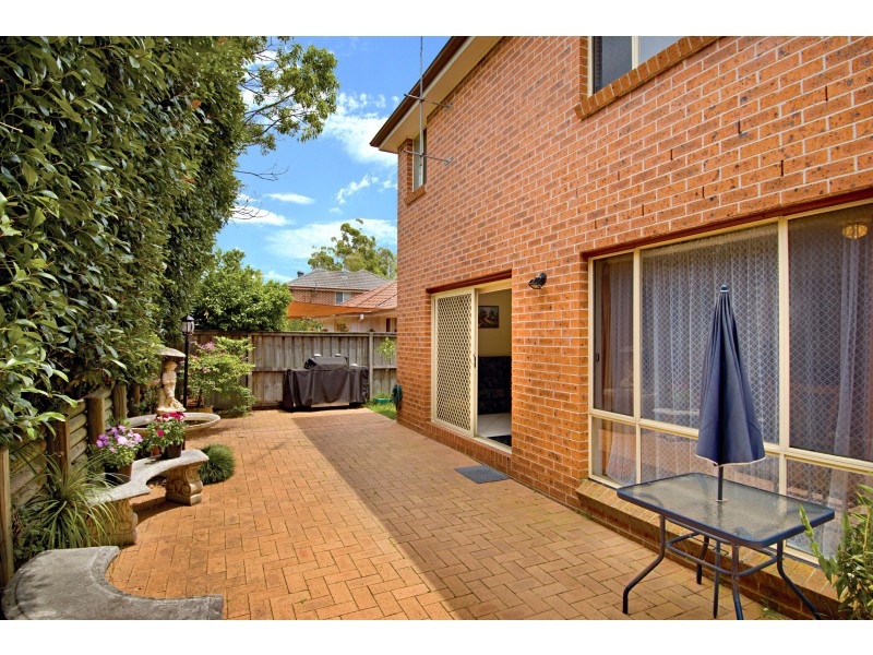 17 Bellenden Pl, Dural NSW 2158