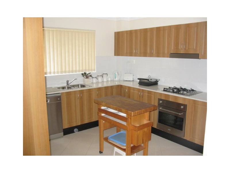 10/49-55 Cecil Ave, Castle Hill NSW 2154